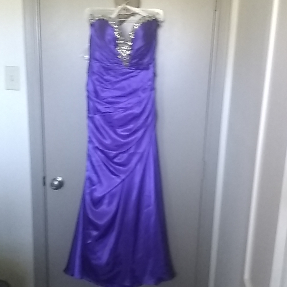 Purple strapless prom dress